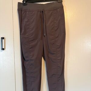 Athleta Attitude Pant Size 10 Chocolate Brown